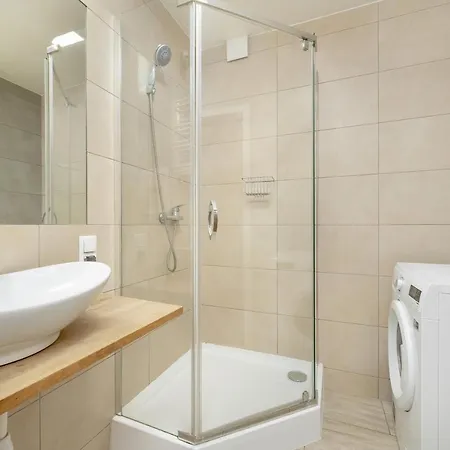 Charming Trzebnicka By Renters Daire