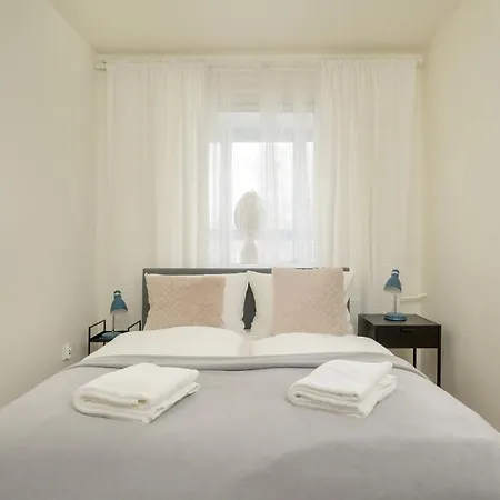 Charming Trzebnicka By Renters