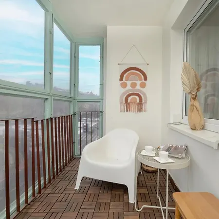 Charming Trzebnicka By Renters Breslau
