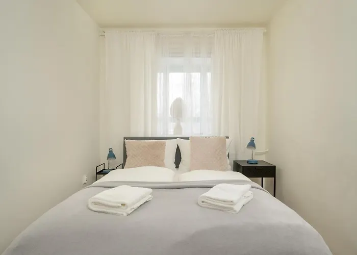 Charming Trzebnicka By Renters