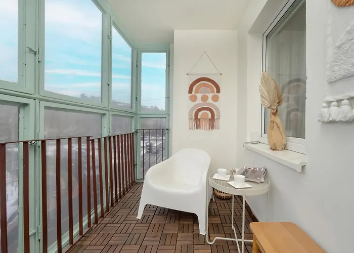 Charming Trzebnicka By Renters ורוצלב