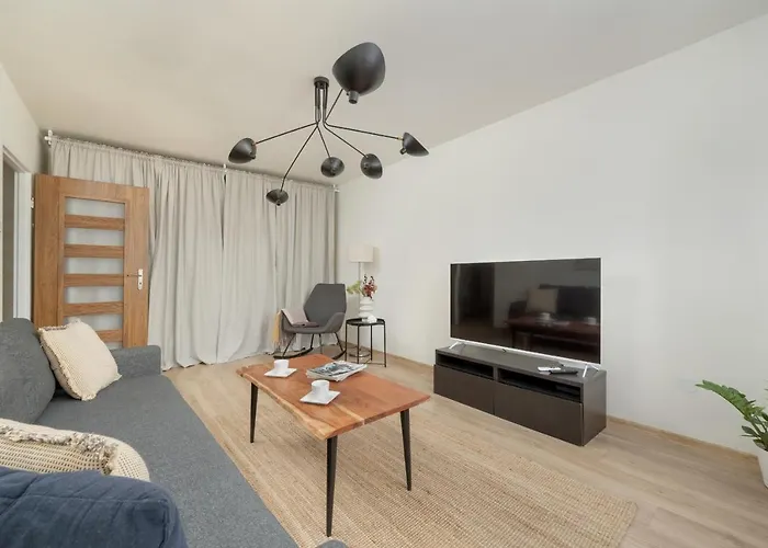 Charming Trzebnicka By Renters *